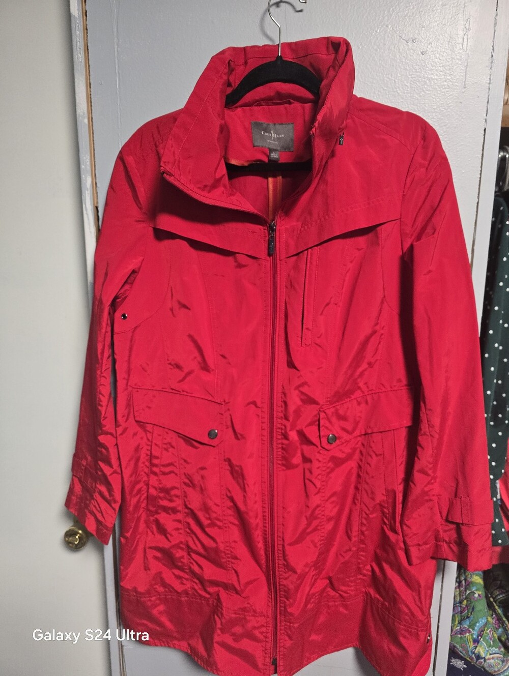 Cole Haan *Bright Red Lightweight Trench Coat Sz L * Hooded * Mint Condition